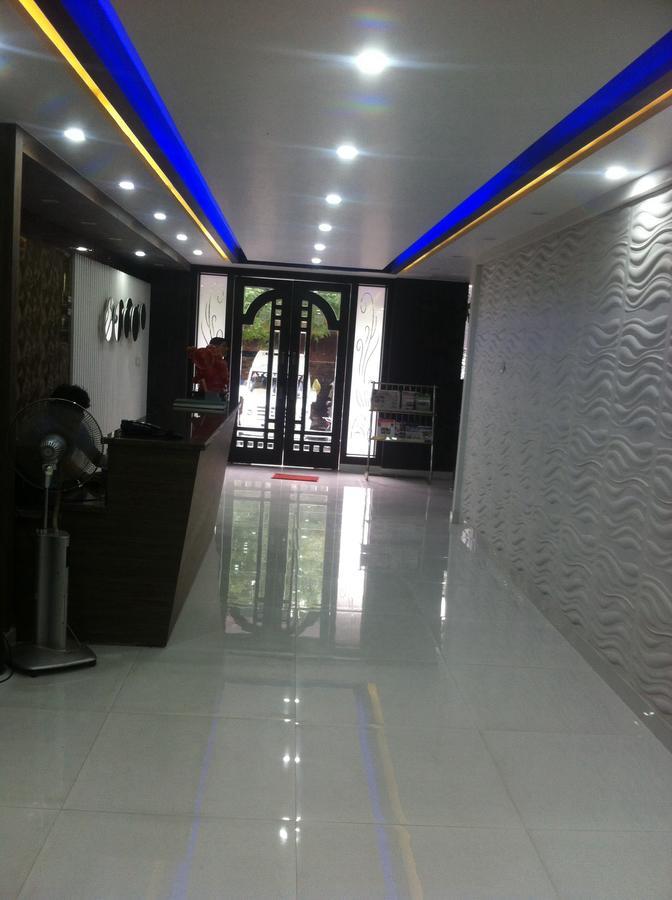 Hotel Karat 87 Inn New Delhi Exterior foto