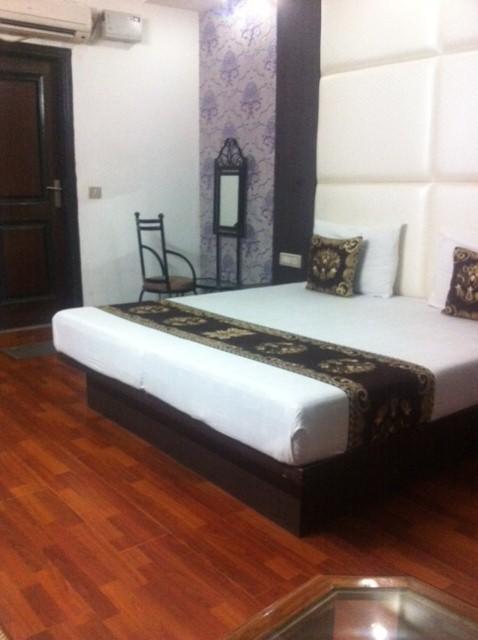 Hotel Karat 87 Inn New Delhi Exterior foto