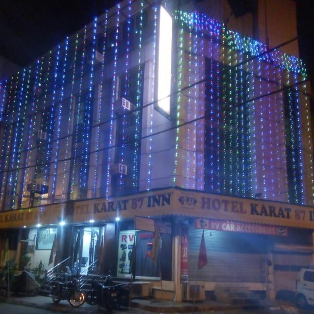 Hotel Karat 87 Inn New Delhi Exterior foto