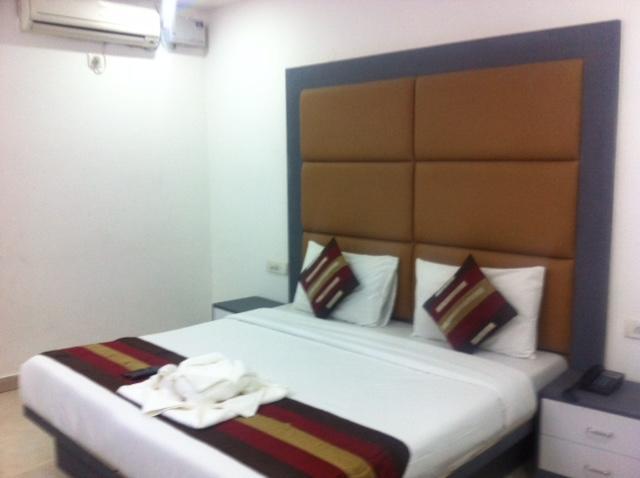 Hotel Karat 87 Inn New Delhi Exterior foto